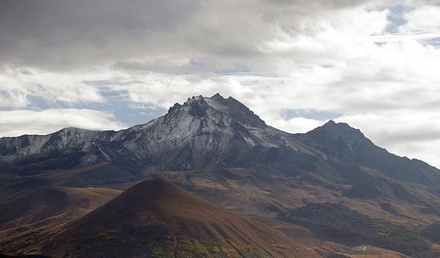 Erciyes Dağı'nda mahsur kalan Polonyalı dağcıyı kurtarmak için çalışma başlatıldı