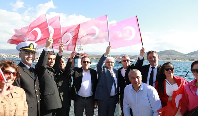 Cumhuriyet'in 100. yılı Deniz Korteji ile kutlandı