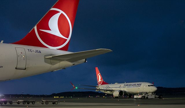 THY'den yolcularına sefer iptalleri nedeniyle uçuşlarını kontrol etme uyarısı