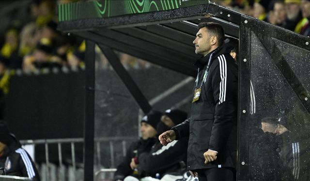 Bodo/Glimt maçının ardından öfkeli Beşiktaş taraftarlarını Burak Yılmaz sakinleştirdi