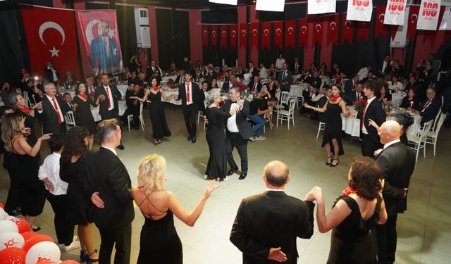 Milas’ta “Cumhuriyet Balosu” coşkusu