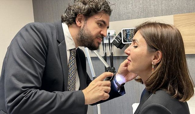 Simli makyaj ürünlerinde bulunabilen ağır metallere dikkat!