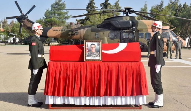 Şehit Piyade Sözleşmeli Er Onur Özbek'in naaşı memleketine gönderildi