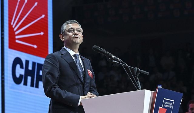 CHP'nin yeni genel başkanı Özgür Özel oldu