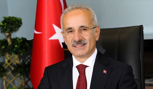 Bakan Uraloğlu, 2 YHT hattında 2 yılda "seyahat rekoru" kırıldığını bildirdi