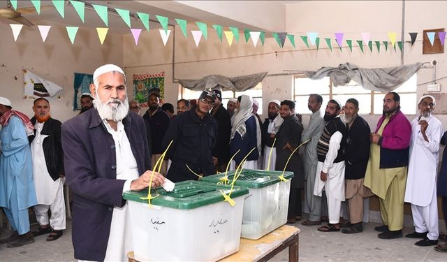 Pakistan'da 8 Şubat'taki seçimlerde 17 bin 816 milletvekili adayı yarışacak