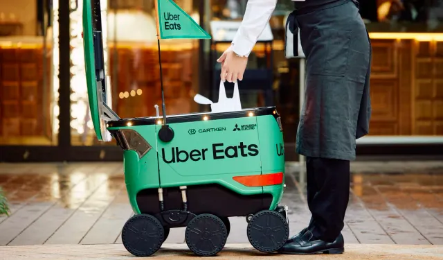 Uber Eats, Japonya'da robot teslimat hizmetlerini başlatıyor