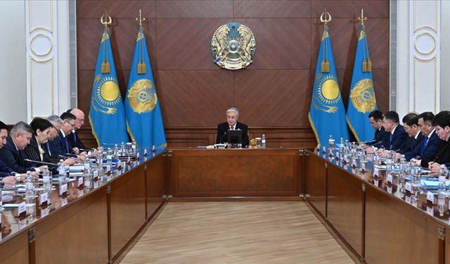 Kazakistan Cumhurbaşkanı Tokayev'den hükümete yapay zeka teknolojilerini yaygınlaştırma talimatı