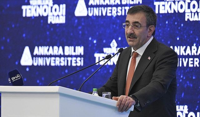 Cumhurbaşkanı Yardımcısı Yılmaz: Türkiye dijital ve yeşil dönüşümün öncü ülkelerinden olacak