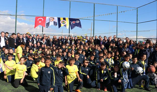 Fenerbahçe Kulübü Başkanı Koç, Kahramanmaraş'ta ziyaretlerde bulundu