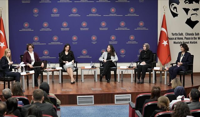Dışişleri Bakanlığı'nda "Diplomaside Kadınların Etkisi" konulu panel düzenlendi