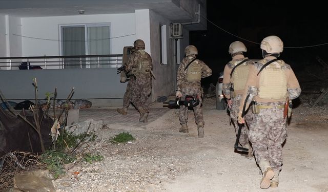 Mersin'de terör örgütü PKK/KCK operasyonunda 11 şüpheli yakalandı