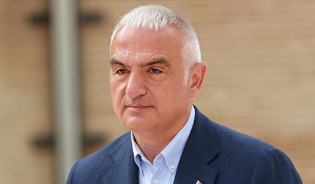 Kültür ve Turizm Bakanı Ersoy, Ayten Gökçer'in ailesine taziyelerini iletti