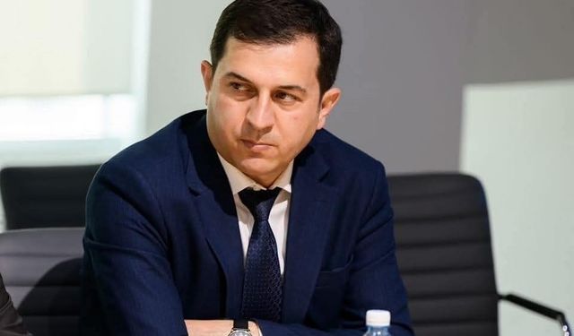 Azerbaycanlı uzman Elnur Eltürk: "Türk milletinin ekmeği Garo Payla'nın burnuna gelsin"