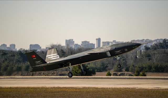 Bayraktar KIZILELMA bir uçuş testini daha başarıyla tamamladı