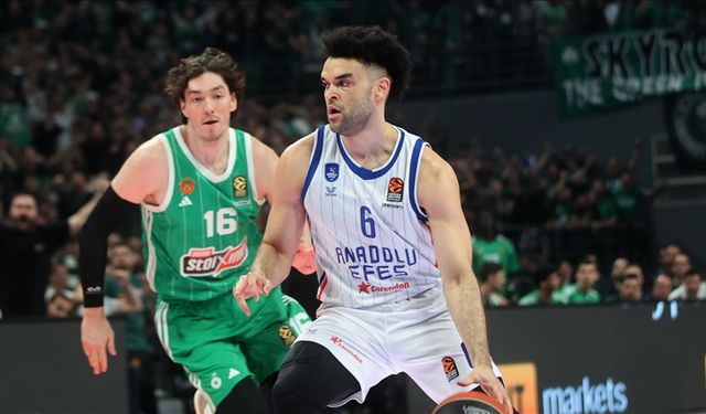 Anadolu Efes, yarın Panathinaikos'u konuk edecek