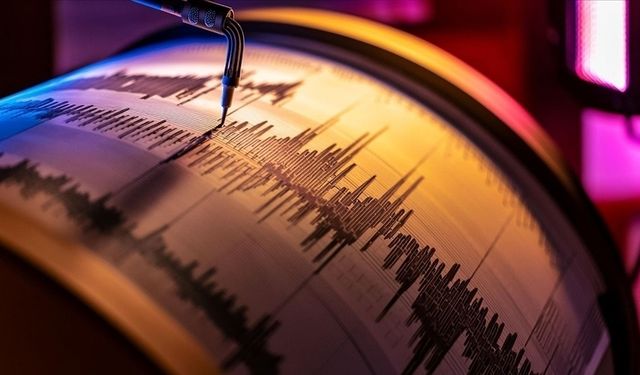İstanbul'da 6,2 büyüklüğünde deprem