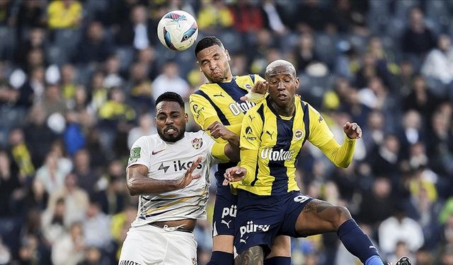 Fenerbahçe, Eyüpspor'u 2 golle geçti