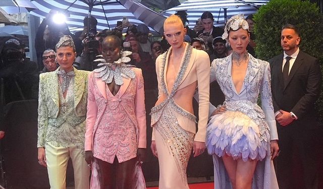 Met Gala etkinliği başladı