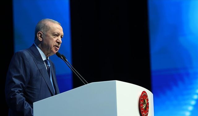 Cumhurbaşkanı Erdoğan: Kızılayımız Gazzeli kardeşlerimizi asla yalnız bırakmamıştır