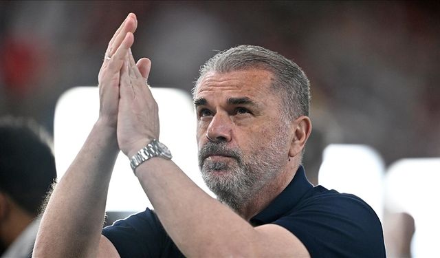 Tottenham Teknik Direktörü Postecoglou, İngiltere'de kahraman ilan edildi