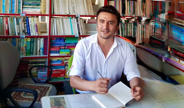 "Yazmaya çocukluk yıllarında başladım"
