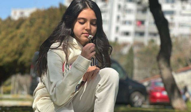 Çocuk oyuncu İpek Güleken büyük takdir topluyor