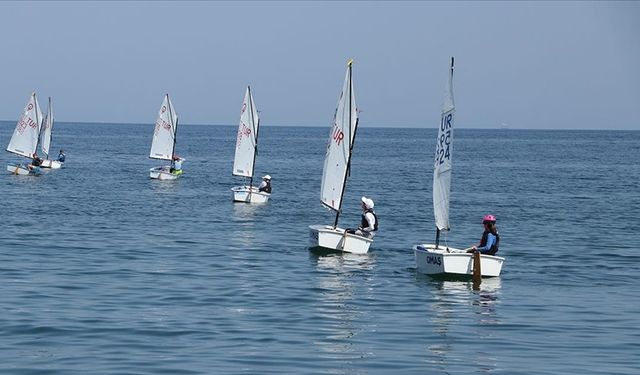 Tekirdağ'da sporcular mavi sularda milli takıma yelken açıyor