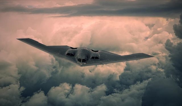 Trump, tarafların teyit etmediği İran-İsrail ateşkesinde B-2 pilotlarının rolünü övdü