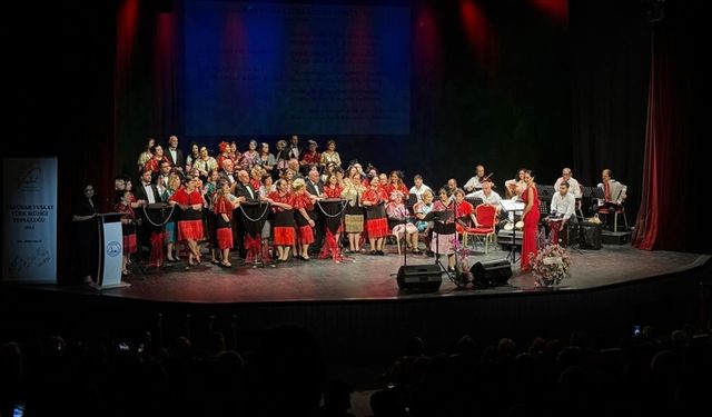 Üsküdar Vuslat Türk Müziği Topluluğu, Üsküdar'da konser verdi