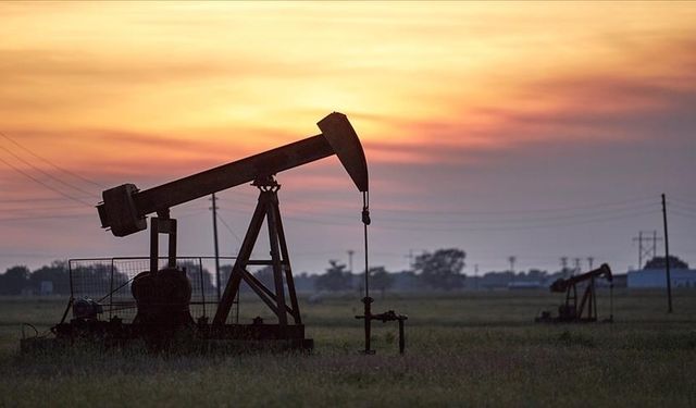 ABD petrol fiyatı tahminini yukarı yönlü revize etti