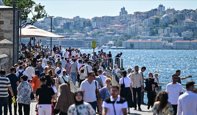 İstanbul'da yarın yüksek sıcaklıklara karşı dikkatli olunması uyarısı