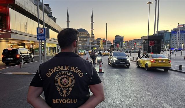 "Huzur İstanbul" uygulamasında 984 kişi gözaltına alındı