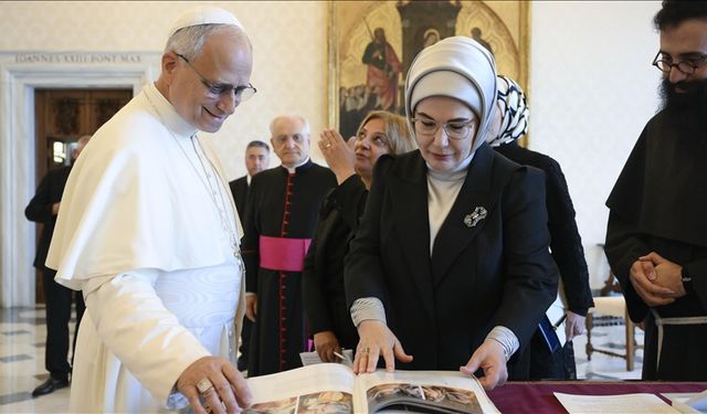 Emine Erdoğan, Papa 14. Leo ile görüştü