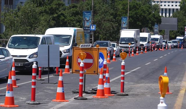 Sıhhiye Köprüsü'nde bakım çalışmaları nedeniyle trafik yoğunluğu oluştu