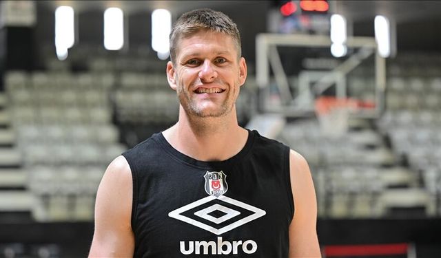 Beşiktaşlı basketbolcu Conor Morgan, yeni sezonda da takımına güveniyor