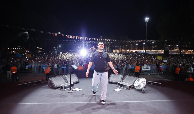 Resul Dindar’dan Kahramanmaraş’ta unutulmaz konser