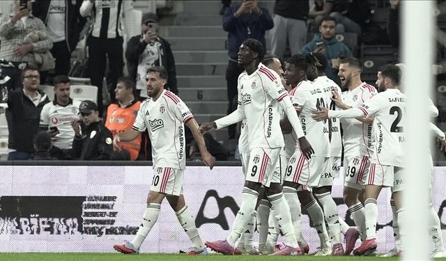 Beşiktaş evinde 3 puanı 3 golle aldı
