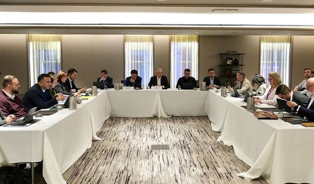 Bakan Kurum, Babayev ve Bowen ile görüştü