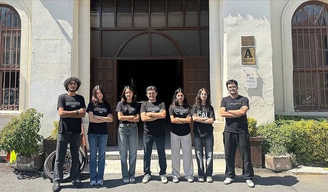Cağaloğlu Anadolu Lisesi öğrencilerinden tarihi başarı