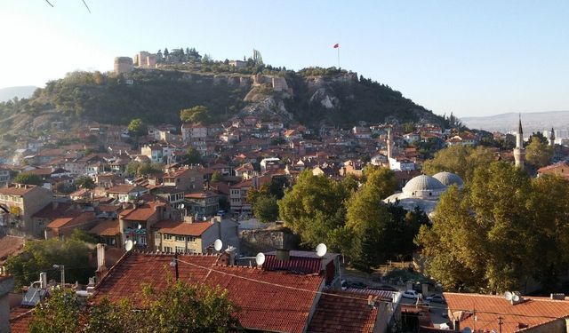 Bir Futbol Maçı Tavşanlı'yı Nasıl İkiye Böldü?