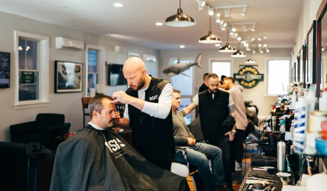 Kişisel Bakım Rehberiniz: Salon Merkezi ile Güzellik Avucunuzun İçinde