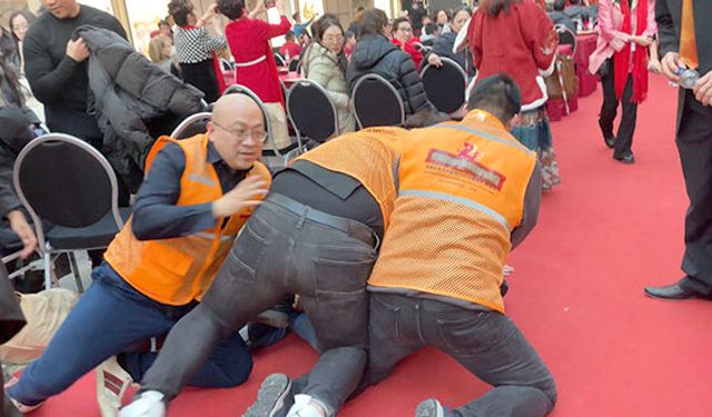 Lahey’de Ulusötesi Baskı İddiası