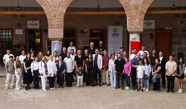 Manisa’da Sanatın Yeni Adresi “Fotoğraf Hane” Açıldı
