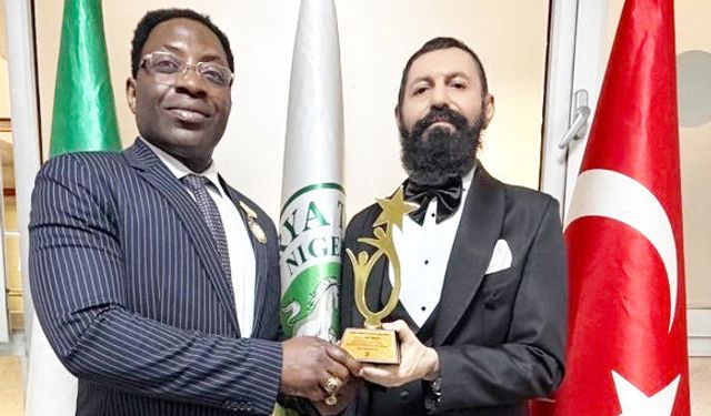 Akif Manaf “Nijerya-Türkiye Dostluk ve Barış Ödülü” ile Onurlandırıldı