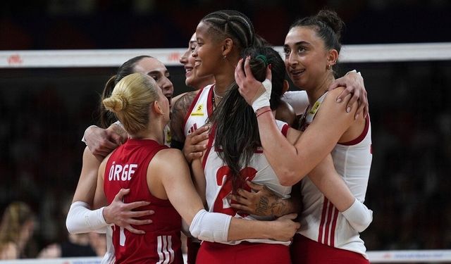 A Milli Kadın Voleybol Takımı, Almanya'yı 3-2 yendi