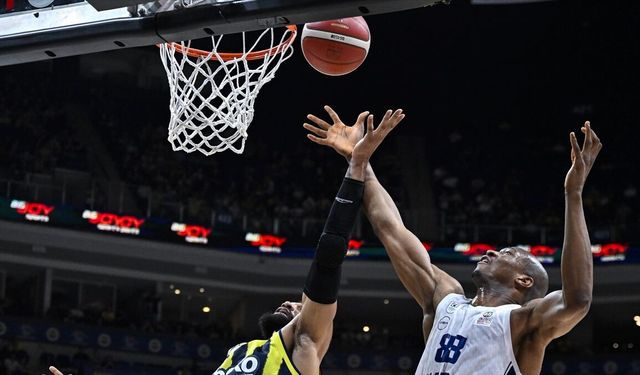 Anadolu Efes, Basketbol Süper Ligi yarı finalinde yarın Fenerbahçe Beko'yu konuk edecek