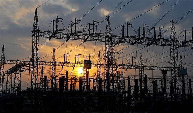Çin'in 2030'a kadar yaklaşık 3 trilyon dolarlık enerji yatırımı elektriğe odaklanıyor