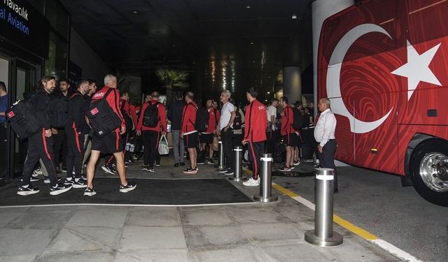 Dünya Kupası'na veda eden A Milli Futbol Takımı yurda döndü