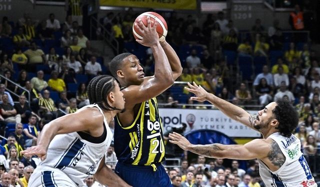 Fenerbahçe Beko, Anadolu Efes'i 73-72 yendi